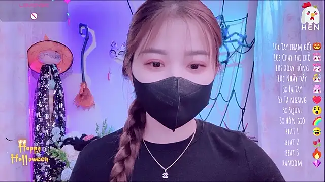 hen237 online show from 10/29/25, 11:03