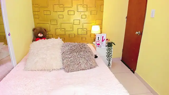 Julia Haye online show from 10/09/25, 02:45