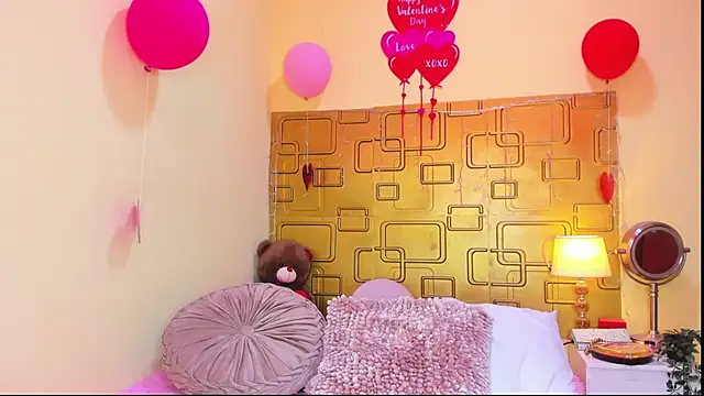 Julia Haye online show from 02/15/26, 04:46