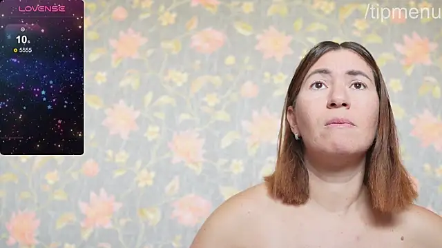 Snapshot of SophieBush chatting on 09/25/25, 11:27 SophieBush online show from 09/25/25, 11:27