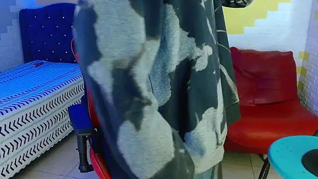 ManSant online show from 10/28/25, 03:22