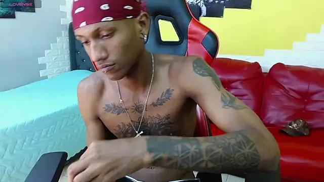 ManSant online show from 11/08/25, 02:31