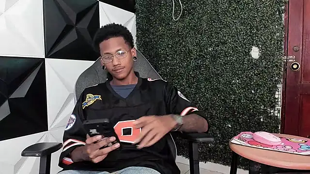 ManSant online show from 04/11/26, 03:59