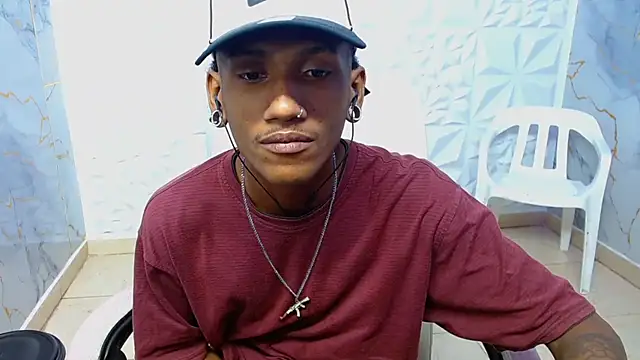 Snapshot of ManSant chatting on 05/20/26, 03:31 ManSant online show from 05/20/26, 03:31