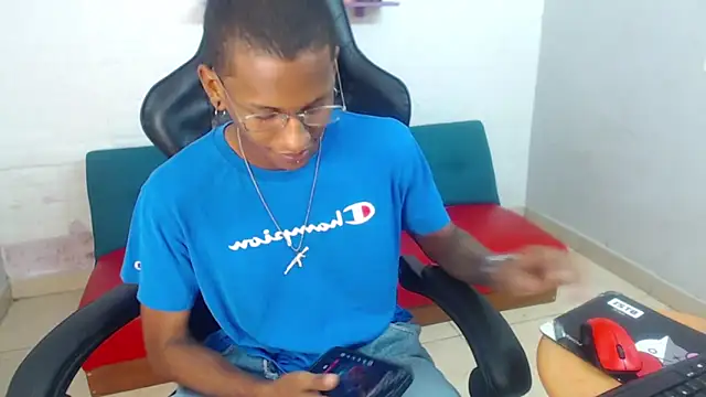 ManSant online show from 11/15/25, 04:33