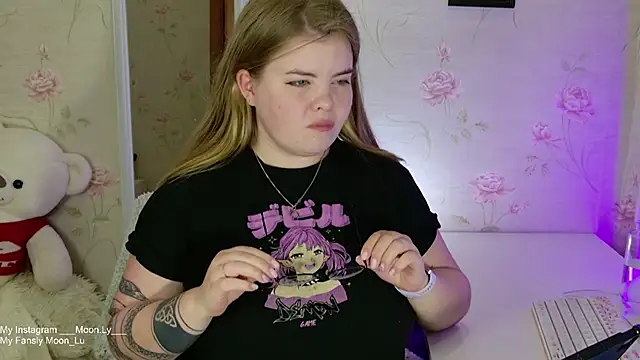 sinnamon  online show from 10/07/25, 06:09