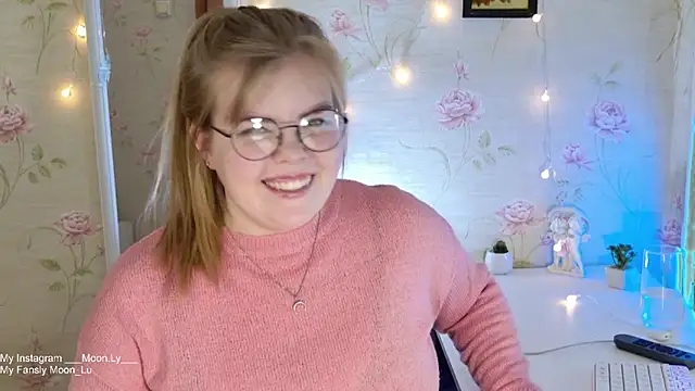 sinnamon  online show from 11/01/25, 04:45