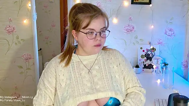 sinnamon  online show from 11/10/25, 05:07