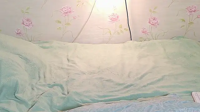 sinnamon  online show from 03/20/26, 02:29