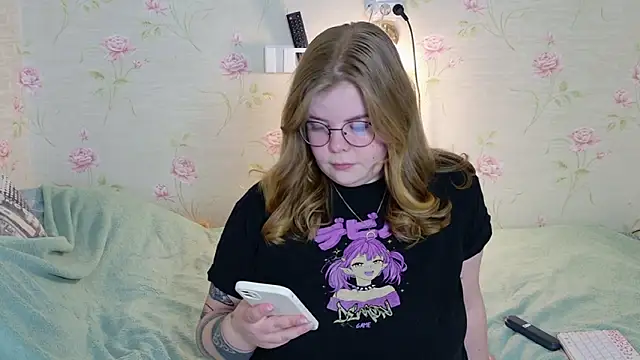 sinnamon  online show from 03/08/26, 01:58