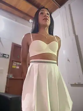 Ashly Miller online show from 03/06/26, 08:37