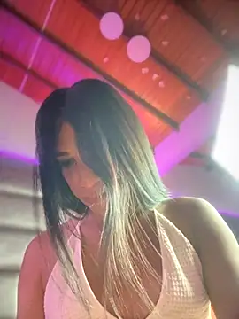 Ashly Miller online show from 10/21/25, 07:57