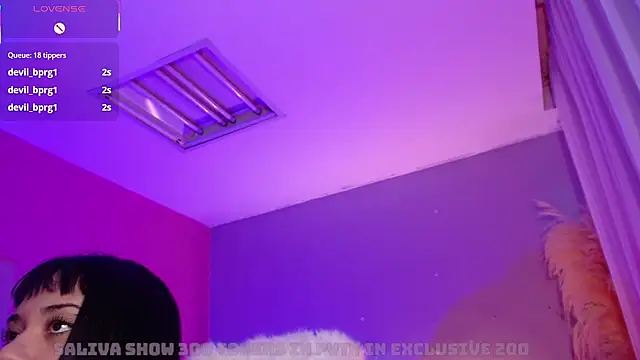 Snapshot of kim_blake chatting on 03/03/25, 03:43 kim blake online show from 03/03/25, 03:43