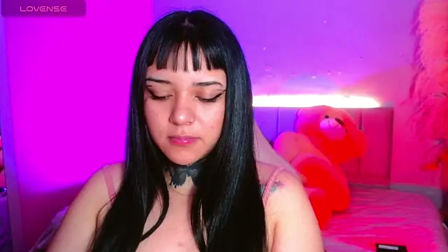 Snapshot of kim_blake chatting on 02/27/25, 03:05 kim blake online show from 02/27/25, 03:05