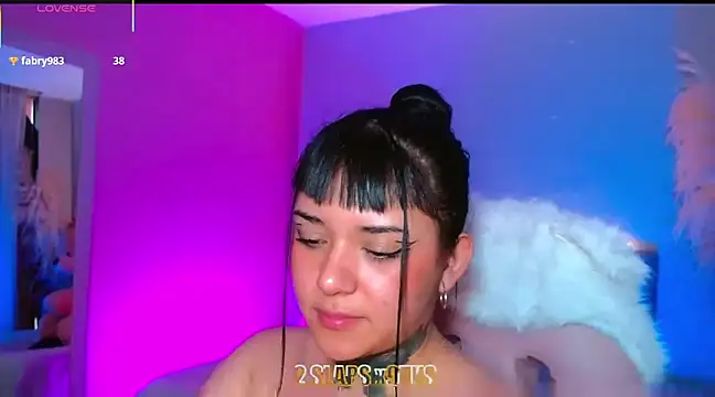 Snapshot of kim_blake chatting on 03/10/25, 03:20 kim blake online show from 03/10/25, 03:20