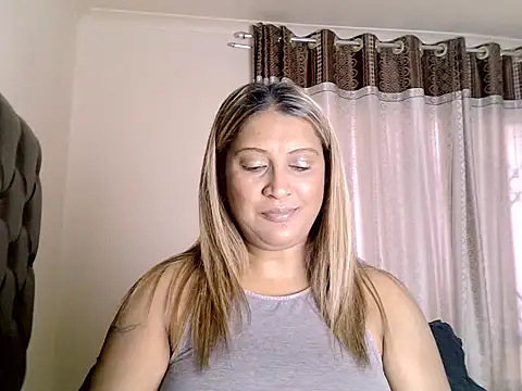 eroticbeauty37 online show from 05/15/26, 12:36
