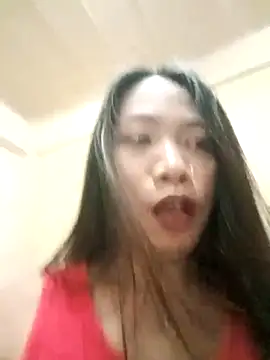 Snapshot of KinkyKit_May chatting on 03/03/25, 04:36 KinkyKit May online show from 03/03/25, 04:36