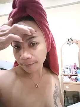 Snapshot of KinkyKit_May chatting on 10/11/25, 11:11 KinkyKit May online show from 10/11/25, 11:11