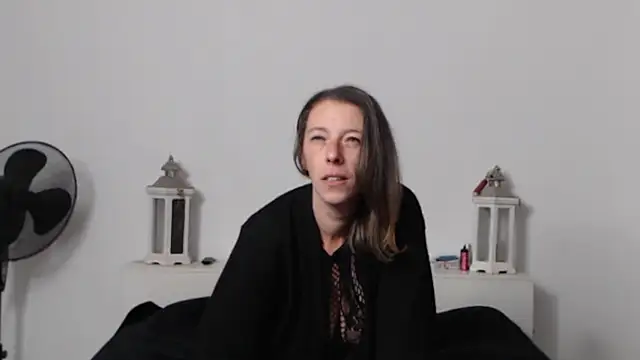 Oriane Jackson online show from 10/15/25, 04:48