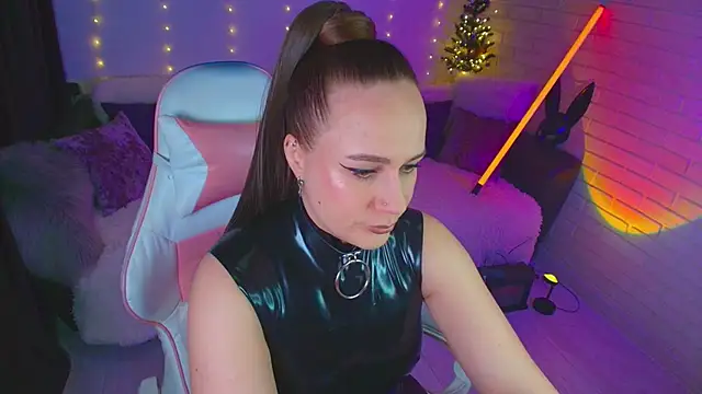 pepper cat  online show from 04/02/26, 12:18