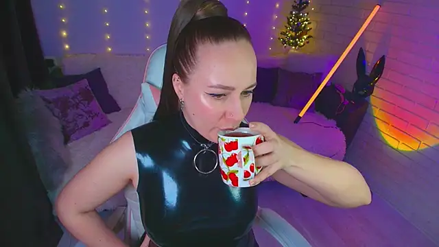 pepper cat  online show from 02/28/26, 11:48