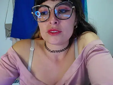 Snapshot of Alexandrasaenz chatting on 06/04/26, 09:19 Alexandrasaenz online show from 06/04/26, 09:19