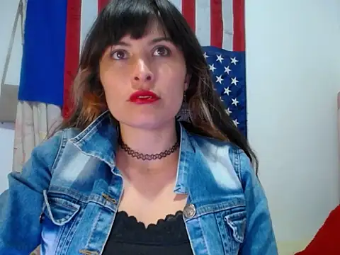 Snapshot of Alexandrasaenz chatting on 06/30/26, 08:42 Alexandrasaenz online show from 06/30/26, 08:42