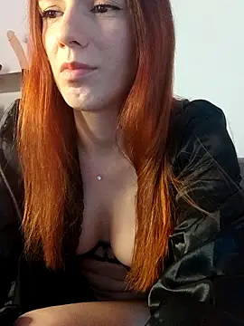 clara-francaise online show from 02/13/26, 04:29