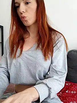 clara-francaise online show from 02/24/26, 02:07