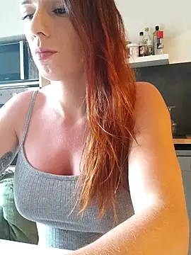 Snapshot of clara-francaise chatting on 06/22/26, 06:05 clara-francaise online show from 06/22/26, 06:05