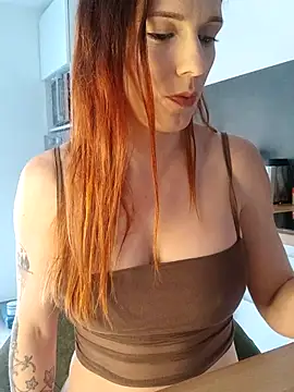 clara-francaise online show from 04/30/26, 04:03