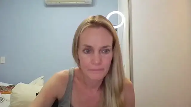 Annylove1 online show from 02/23/26, 05:02