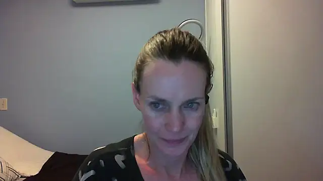 Annylove1 online show from 11/09/25, 12:36