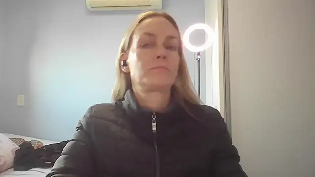Annylove1 online show from 05/12/26, 10:43