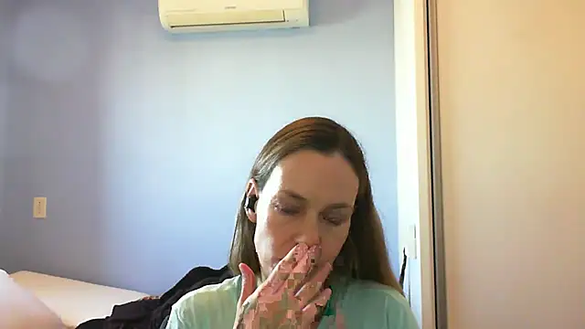 Annylove1 online show from 10/17/25, 10:39