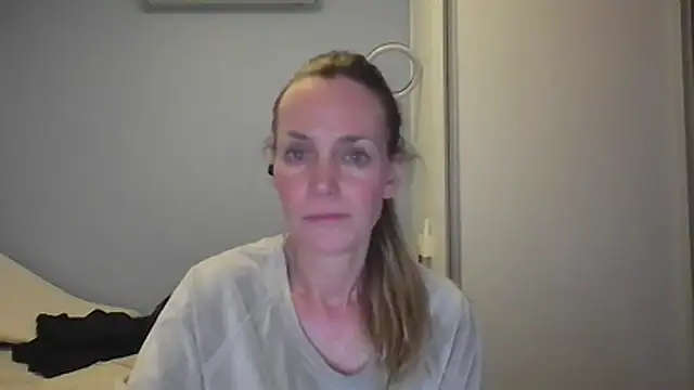 Annylove1 online show from 11/23/25, 12:31