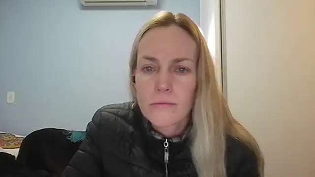 Annylove1 online show from 06/01/26, 12:38