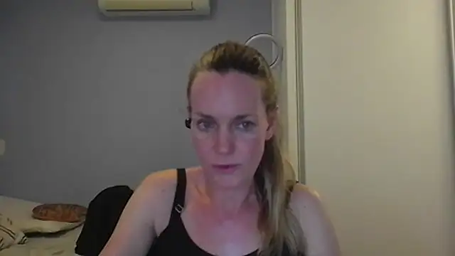 Annylove1 online show from 12/03/25, 12:23