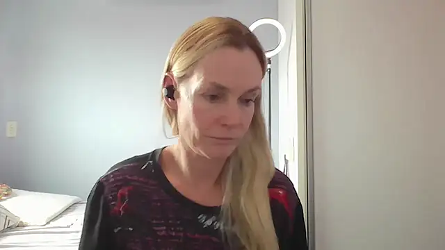 Annylove1 online show from 03/04/26, 04:59