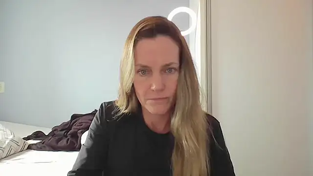 Annylove1 online show from 11/14/25, 04:21