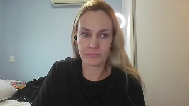 Annylove1 online show from 05/19/26, 10:55