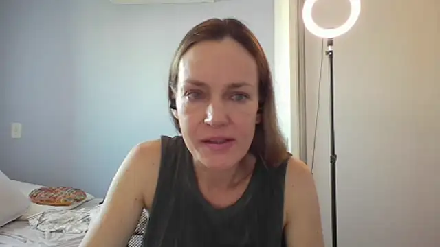 Annylove1 online show from 12/23/25, 10:47