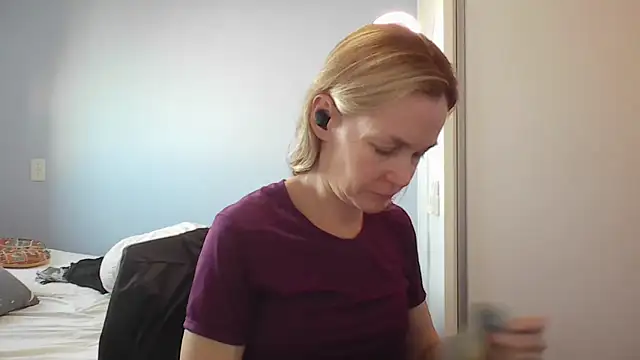 Annylove1 online show from 04/06/26, 10:49