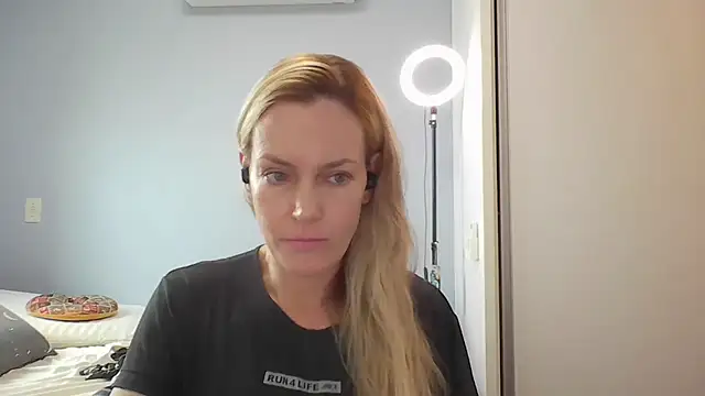 Annylove1 online show from 04/09/26, 10:43