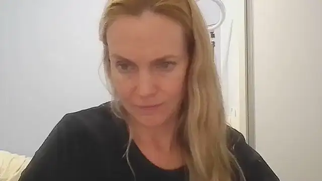 Annylove1 online show from 05/22/26, 12:08