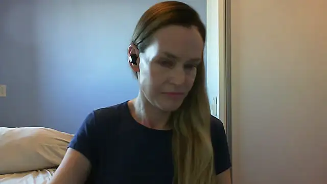 Annylove1 online show from 10/06/25, 10:49