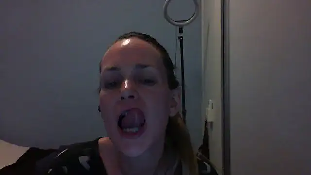 Annylove1 online show from 11/06/25, 12:03