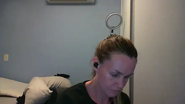 Annylove1 online show from 11/10/25, 11:32