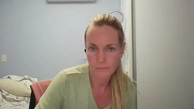 Annylove1 online show from 03/02/26, 12:11