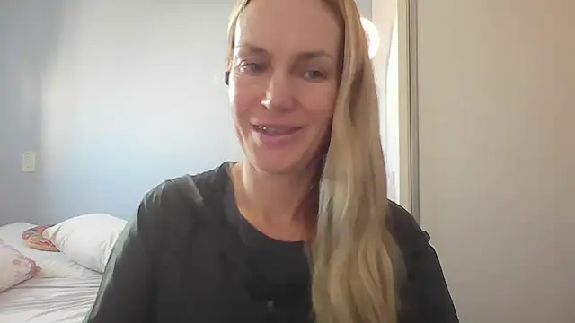Annylove1 online show from 05/05/26, 12:19